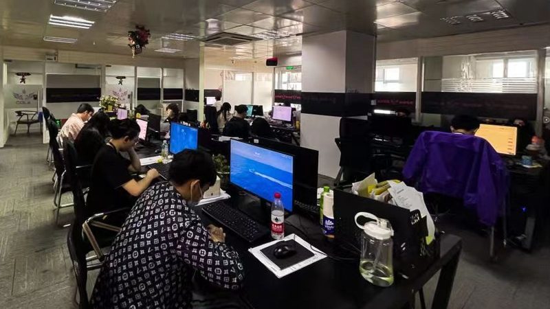 揭秘深圳短视频制作公司拍摄团队：核心要素与选择指南